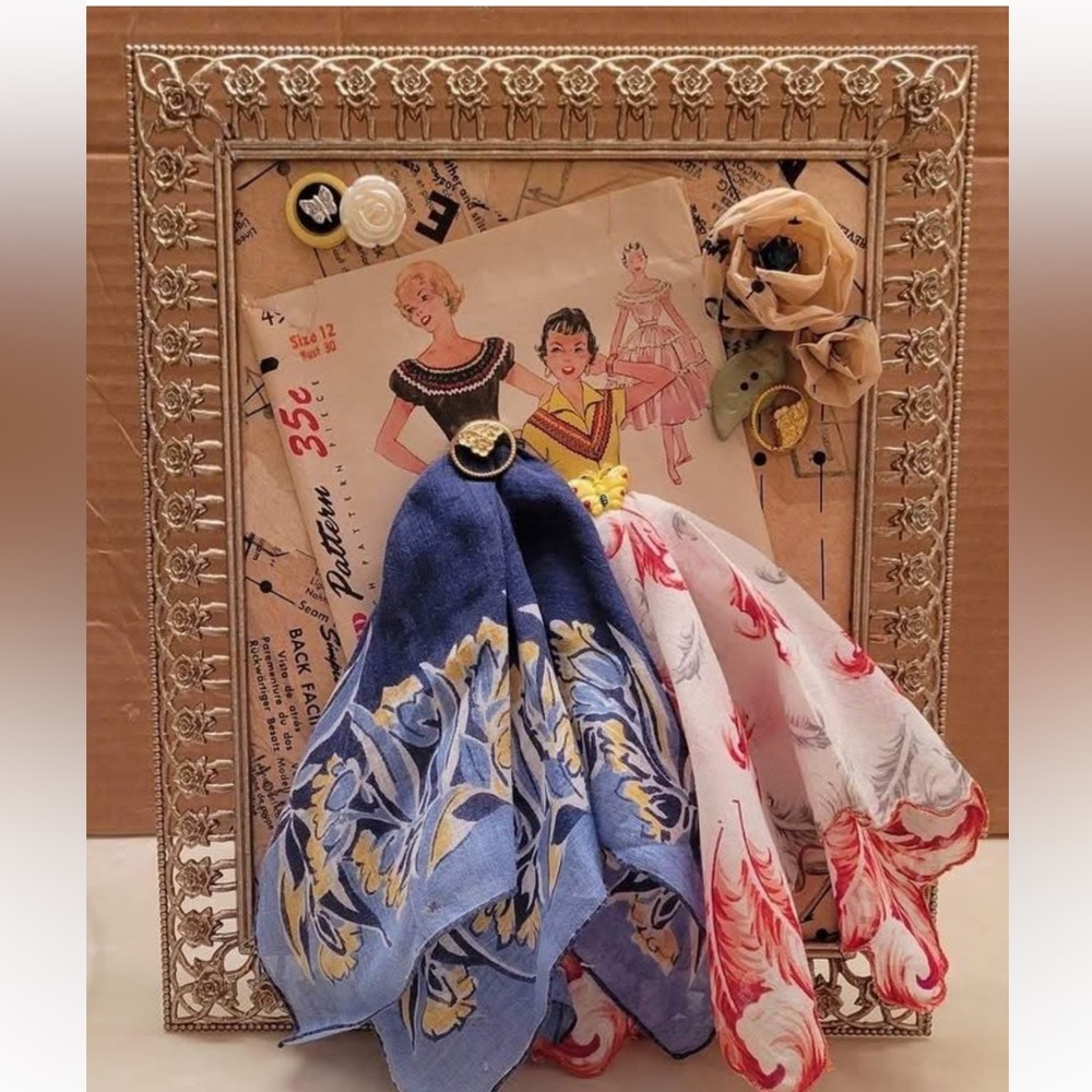 Vintage Handkerchief or Pocket Square - Picture 12 of 13